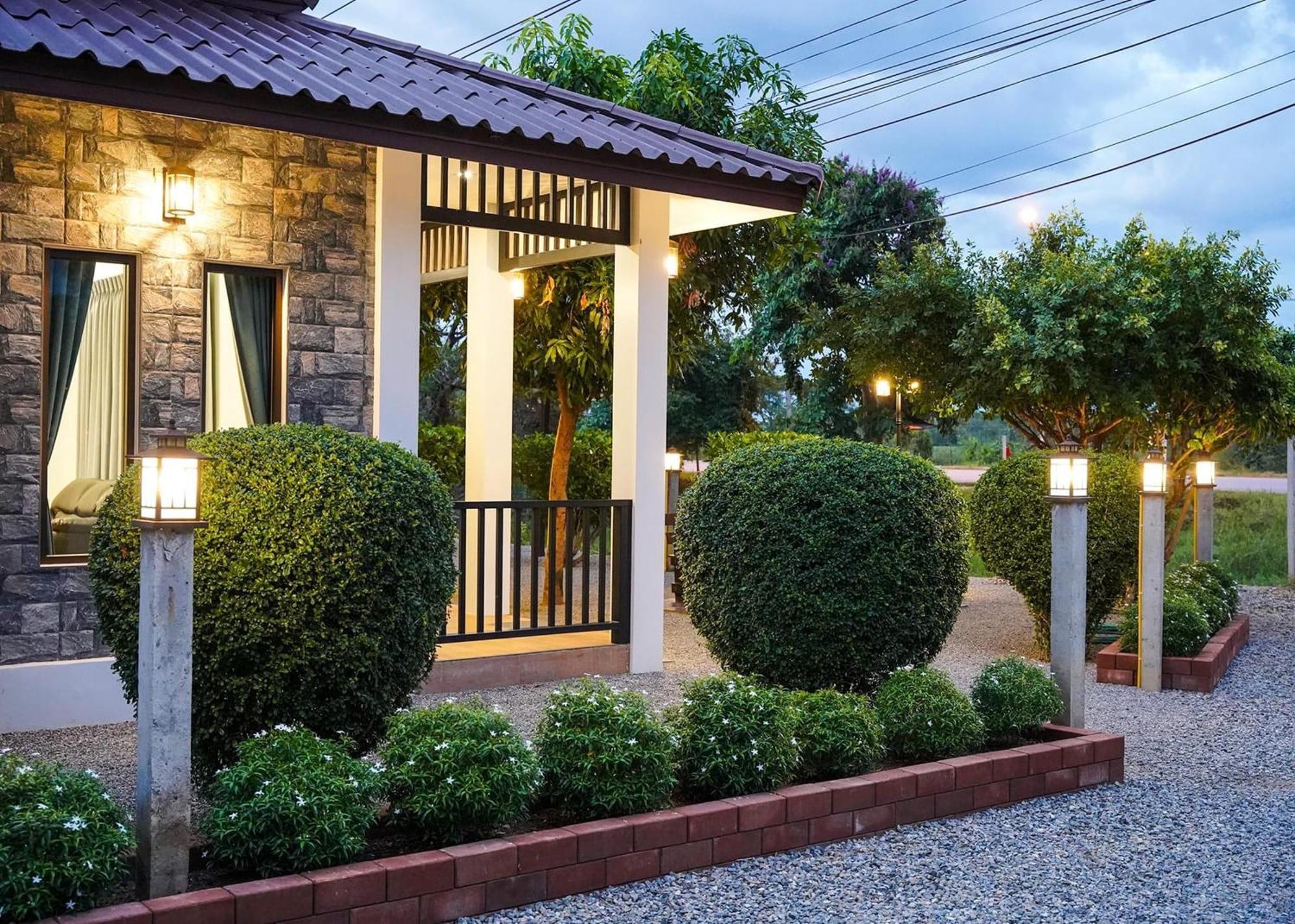Sanaepatan Home Resort - เสน่ห์ป่าตาล โฮม รีสอร์ต Ban Buak Khang Exterior photo